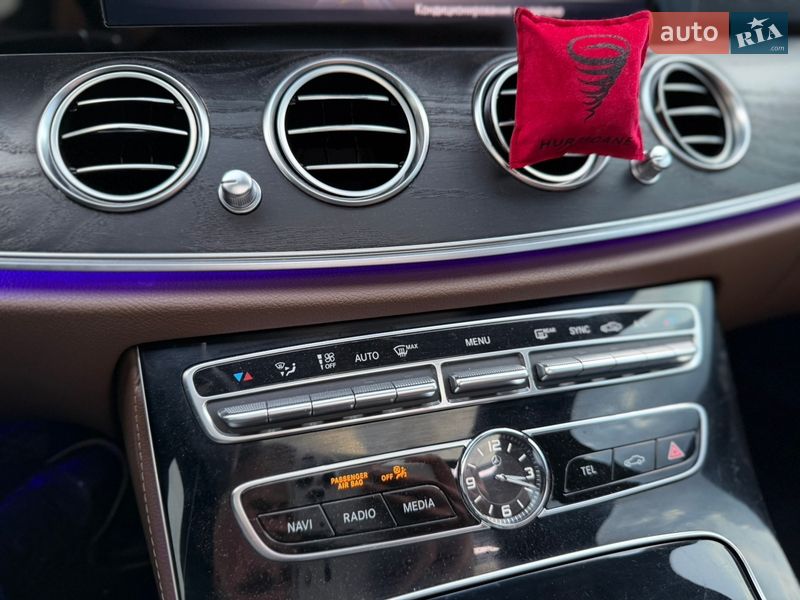 Седан Mercedes-Benz E-Class 2016 в Киеве