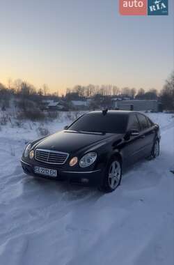 Седан Mercedes-Benz E-Class 2004 в Кам'янці