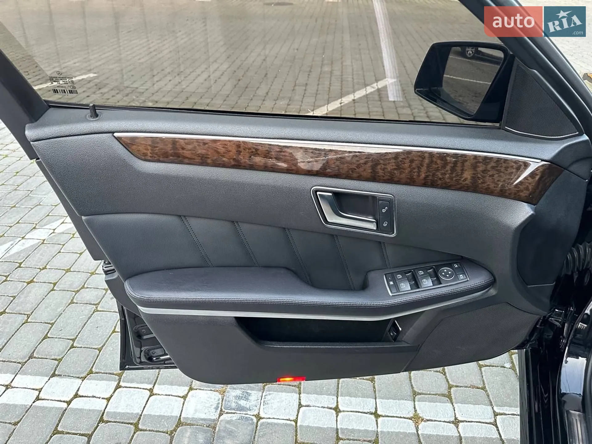 2011 Mercedes-Benz E-klasse - мініатюра 2