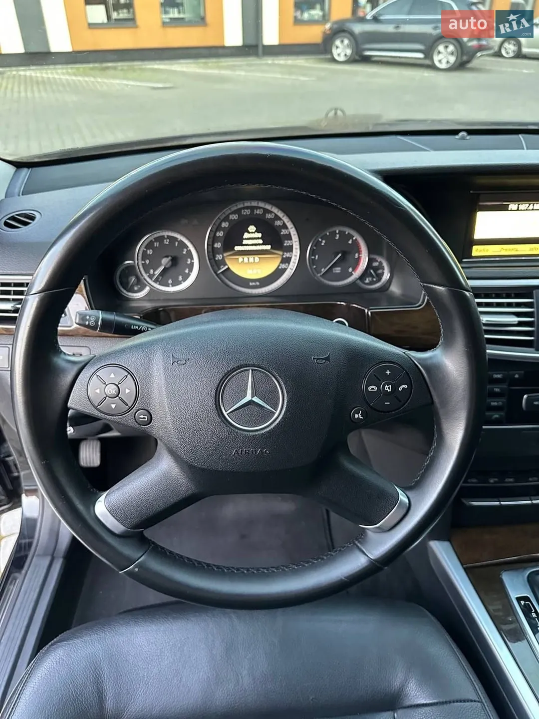 2011 Mercedes-Benz E-klasse - мініатюра 5