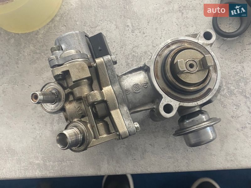 Седан Mercedes-Benz E-Class 2012 в Хмельнике