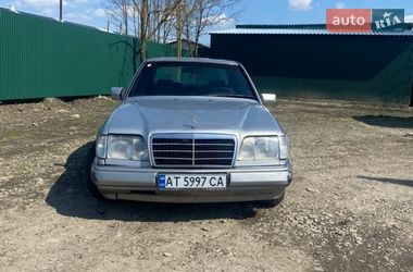 Седан Mercedes-Benz E-Class 1994 в Снятине