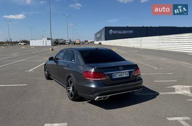 Седан Mercedes-Benz E-Class 2014 в Львове