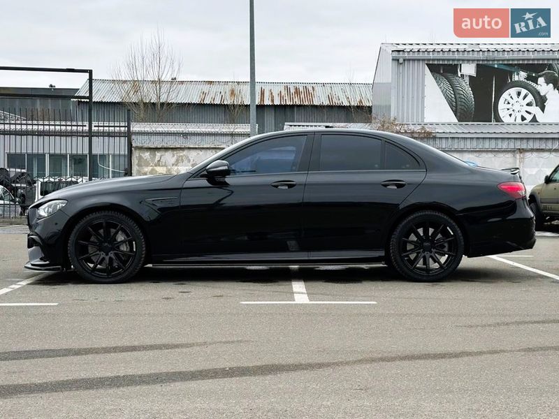 Седан Mercedes-Benz E-Class 2019 в Киеве