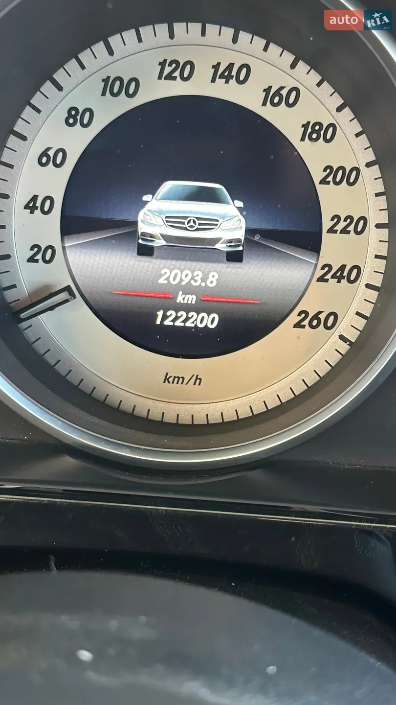 2013 Mercedes-Benz E-klasse - мініатюра 29