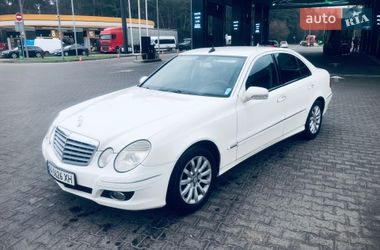 Седан Mercedes-Benz E-Class 2008 в Киеве