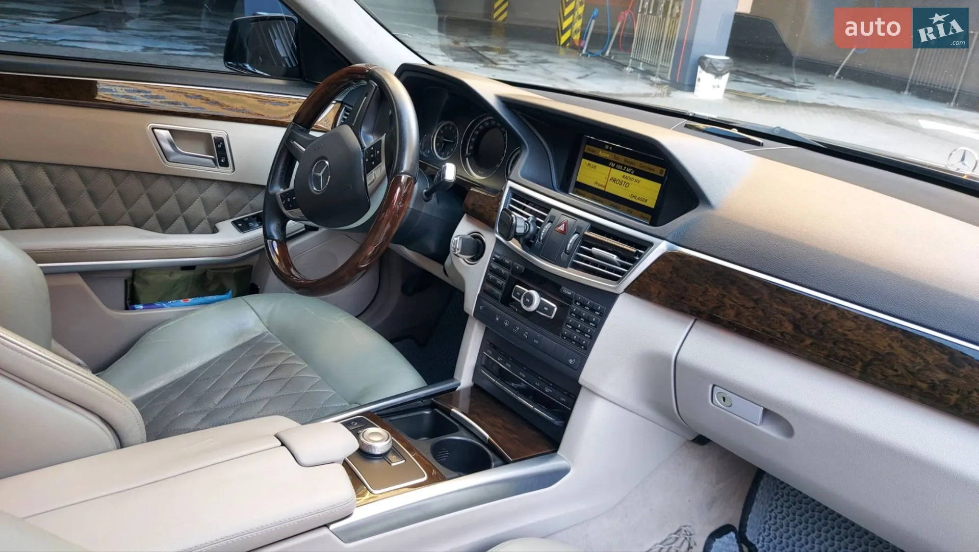 2012 Mercedes-Benz E-klasse - мініатюра 17