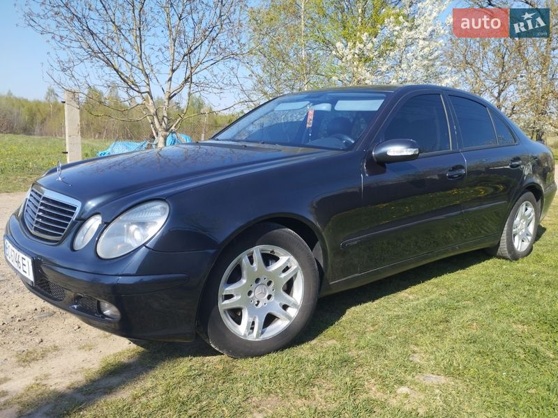 Седан Mercedes-Benz E-Class 2002 в Білки