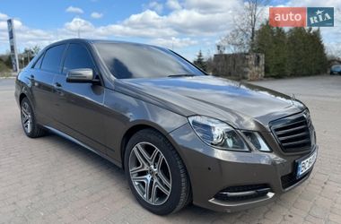 Седан Mercedes-Benz E-Class 2012 в Долине