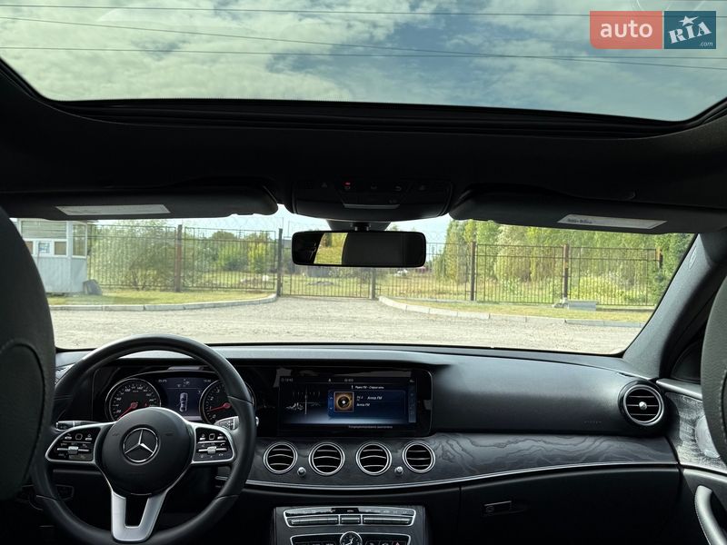 Седан Mercedes-Benz E-Class 2018 в Киеве
