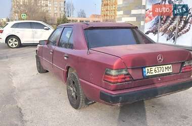 Седан Mercedes-Benz E-Class 1989 в Дніпрі