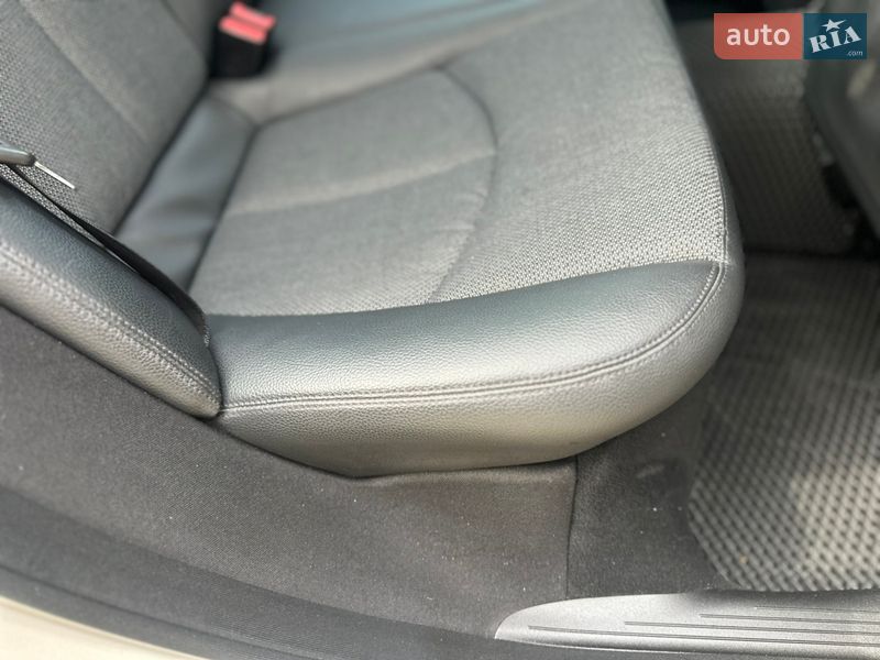 Седан Mercedes-Benz E-Class 2006 в Одессе