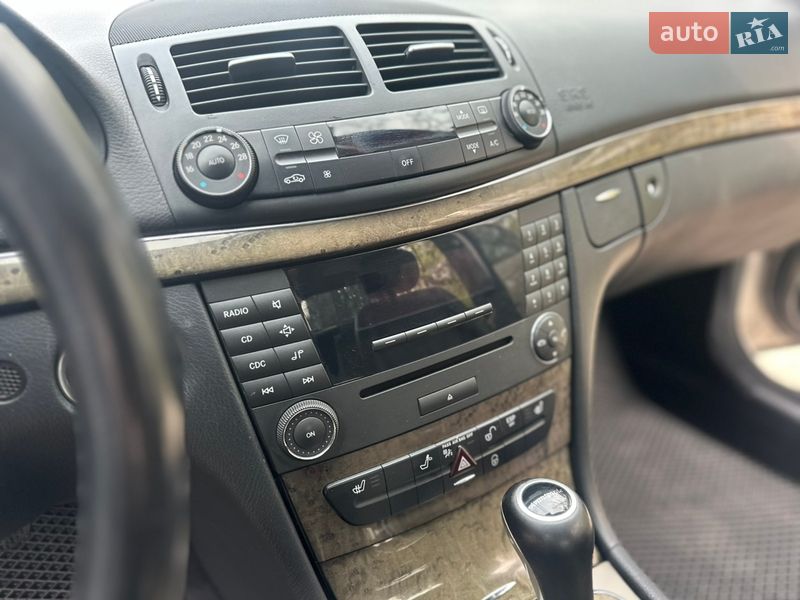Седан Mercedes-Benz E-Class 2006 в Одессе
