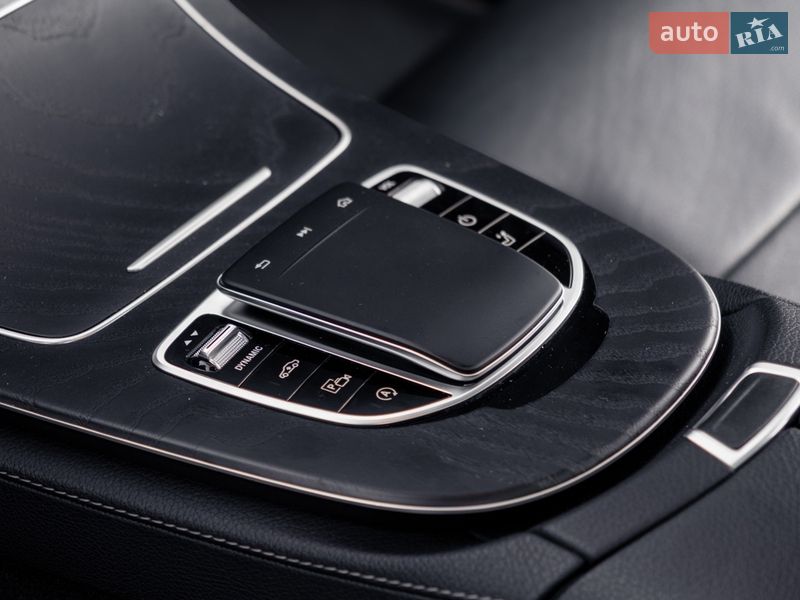 Универсал Mercedes-Benz E-Class 2018 в Киеве