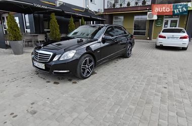 Седан Mercedes-Benz E-Class 2011 в Ратным