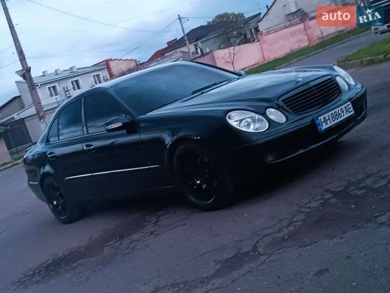 Mercedes-Benz E-Class 2003