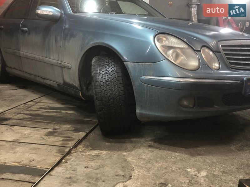 Седан Mercedes-Benz E-Class 2002 в Виннице