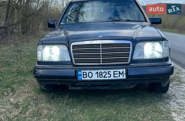 Седан Mercedes-Benz E-Class 1994 в Рогатине