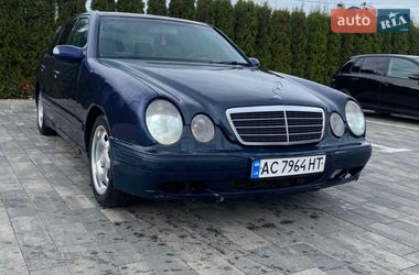 Седан Mercedes-Benz E-Class 2001 в Киеве