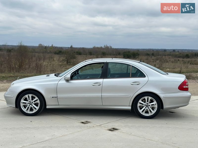 Седан Mercedes-Benz E-Class 2003 в Костополе