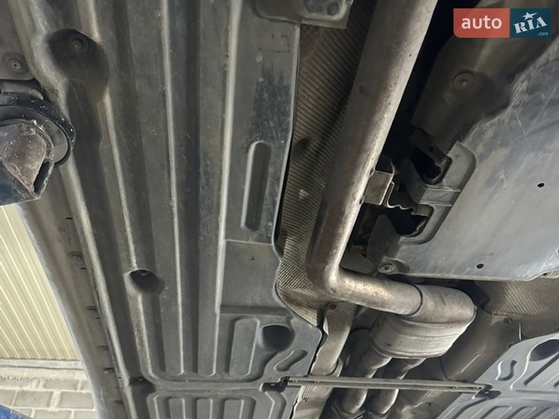 Седан Mercedes-Benz E-Class 2003 в Костополе