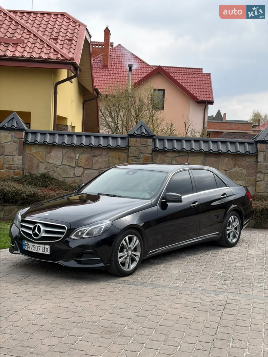 2013 Mercedes-Benz E-klasse - фото 1