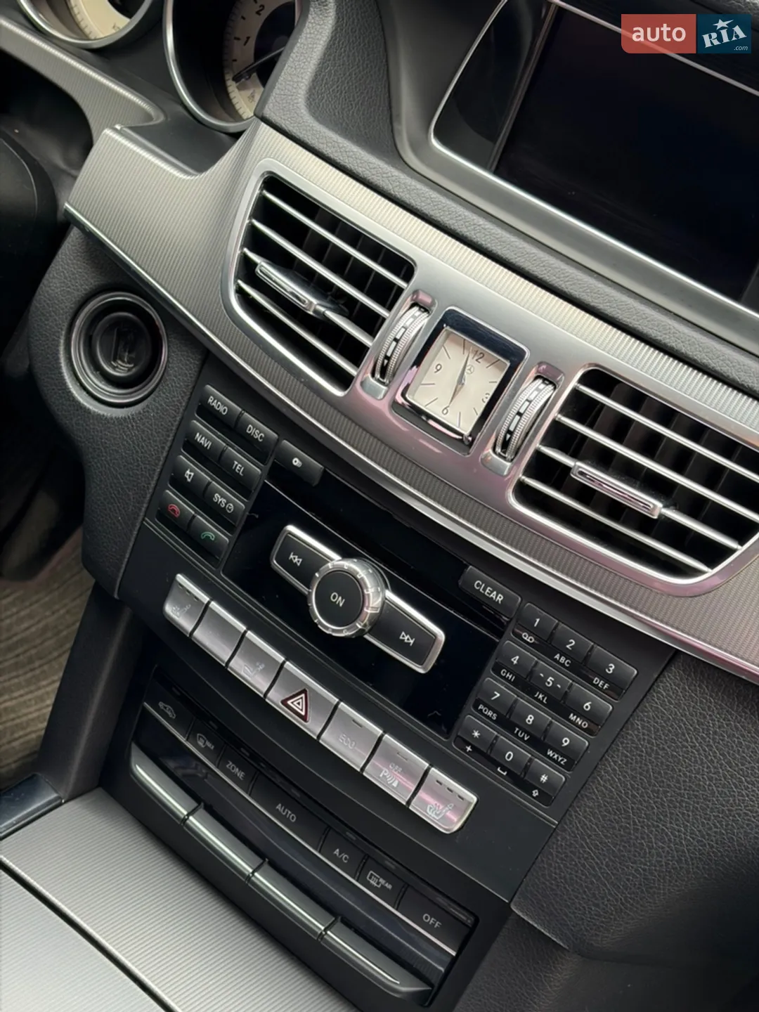 2013 Mercedes-Benz E-klasse - мініатюра 30