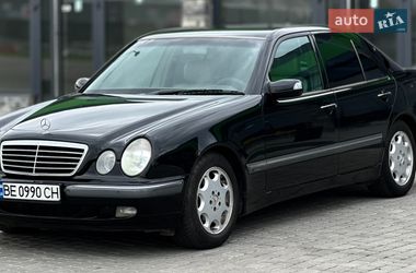 Седан Mercedes-Benz E-Class 2000 в Днепре