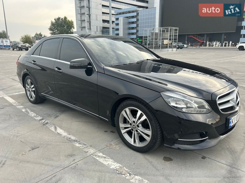 Седан Mercedes-Benz E-Class 2015 в Киеве