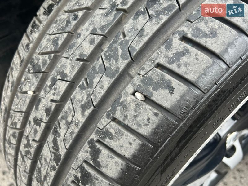 Седан Mercedes-Benz E-Class 2000 в Хмельницком