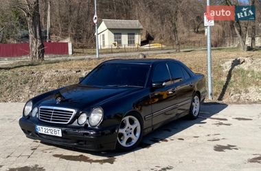 Седан Mercedes-Benz E-Class 2001 в Львове