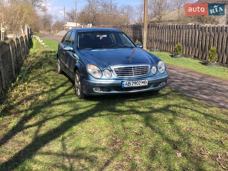 Седан Mercedes-Benz E-Class 2002 в Виннице