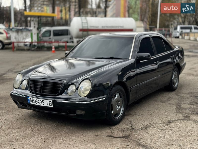 Mercedes-Benz E-Class 1996