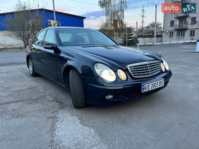 Mercedes-Benz E-Class 2002