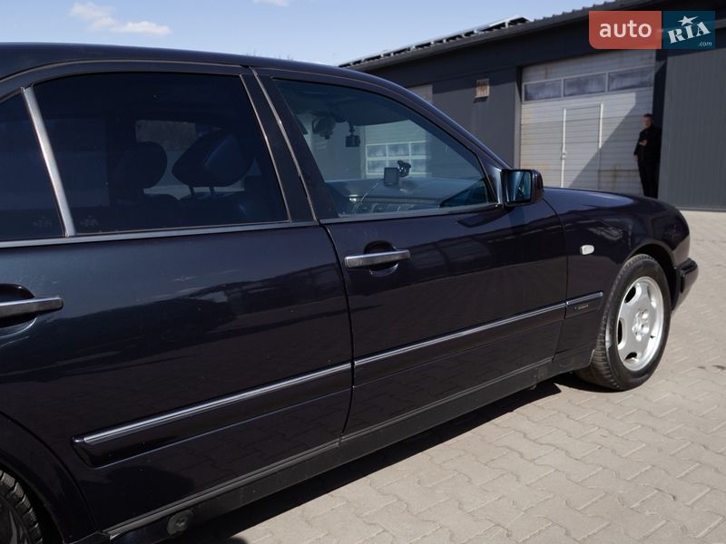 Седан Mercedes-Benz E-Class 1998 в Шептицькому