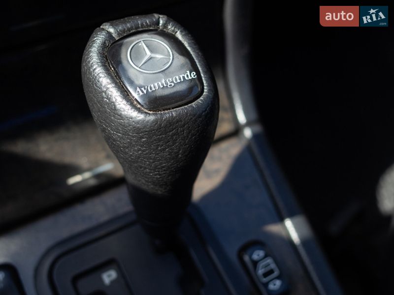 Седан Mercedes-Benz E-Class 1998 в Шептицькому