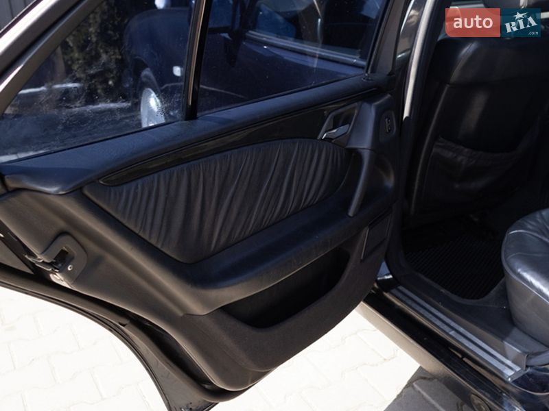 Седан Mercedes-Benz E-Class 1998 в Шептицькому