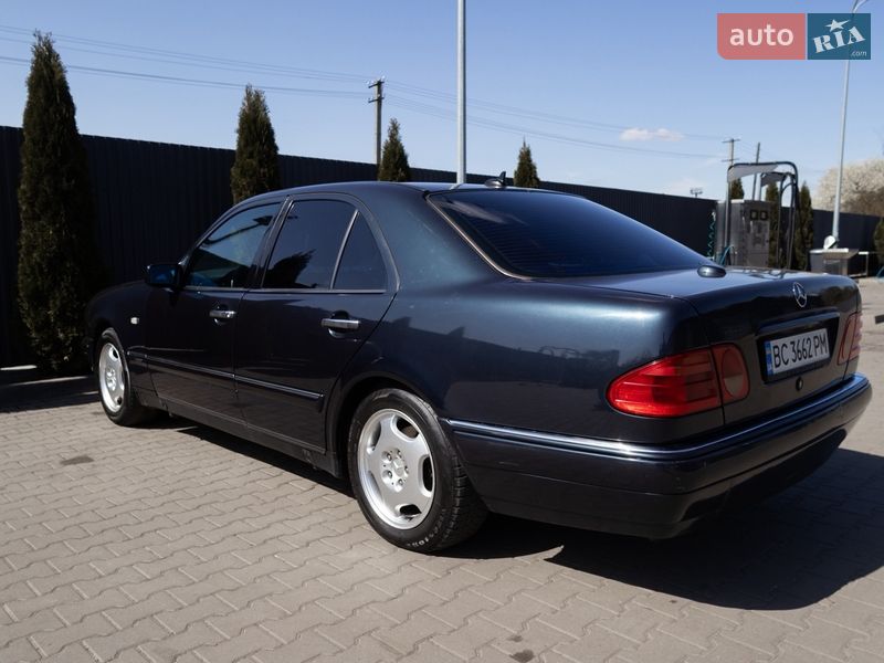 Седан Mercedes-Benz E-Class 1998 в Шептицькому
