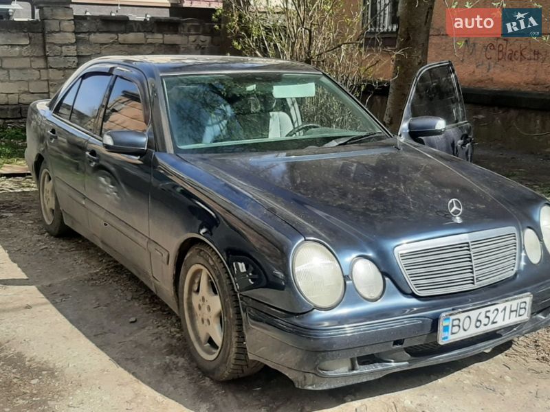 Mercedes-Benz E-Class 2001