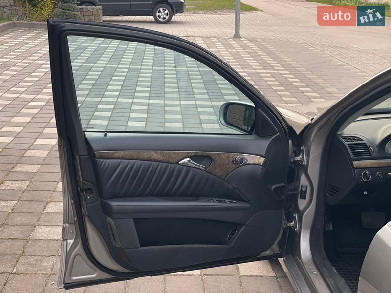 Седан Mercedes-Benz E-Class 2006 в Стрые фото 48 Седан Mercedes-Benz E-Class 2006 в Стрые