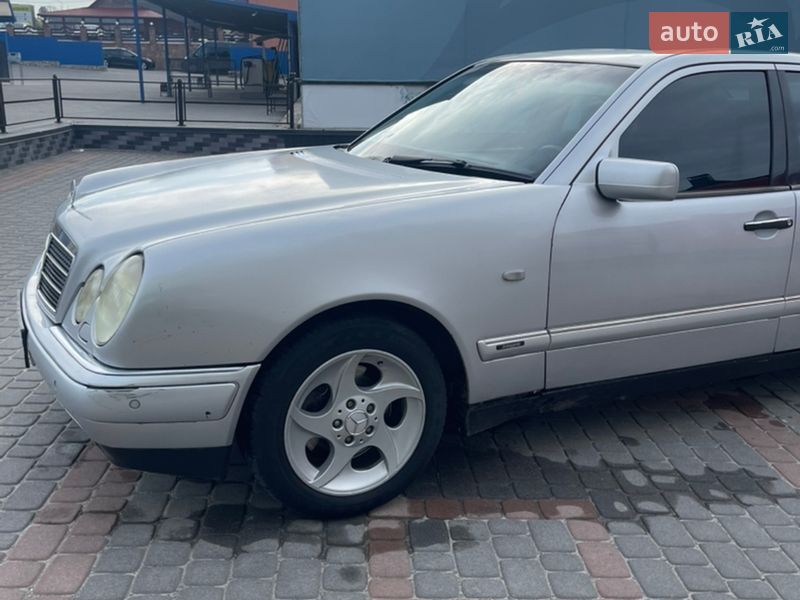 Седан Mercedes-Benz E-Class 1999 в Тернополе