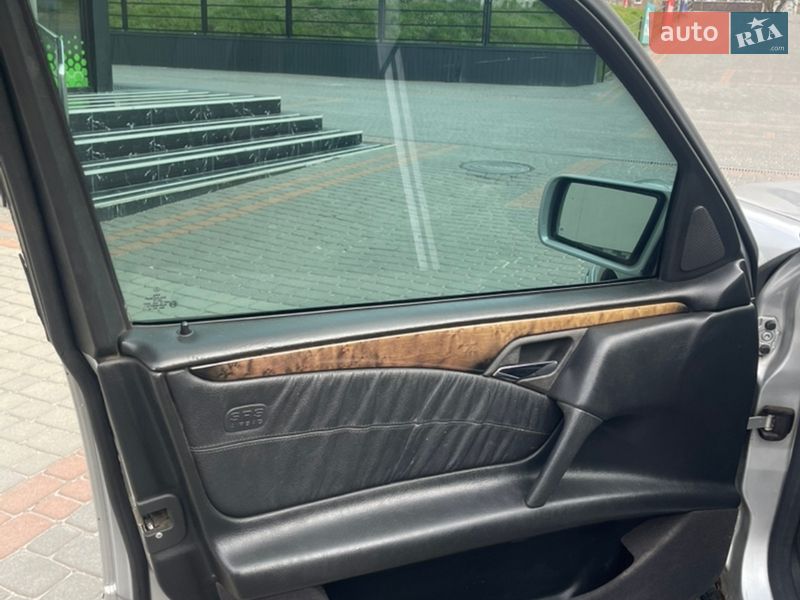 Седан Mercedes-Benz E-Class 1999 в Тернополе