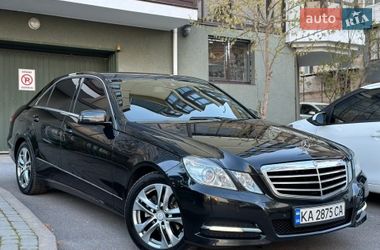 Седан Mercedes-Benz E-Class 2012 в Виннице