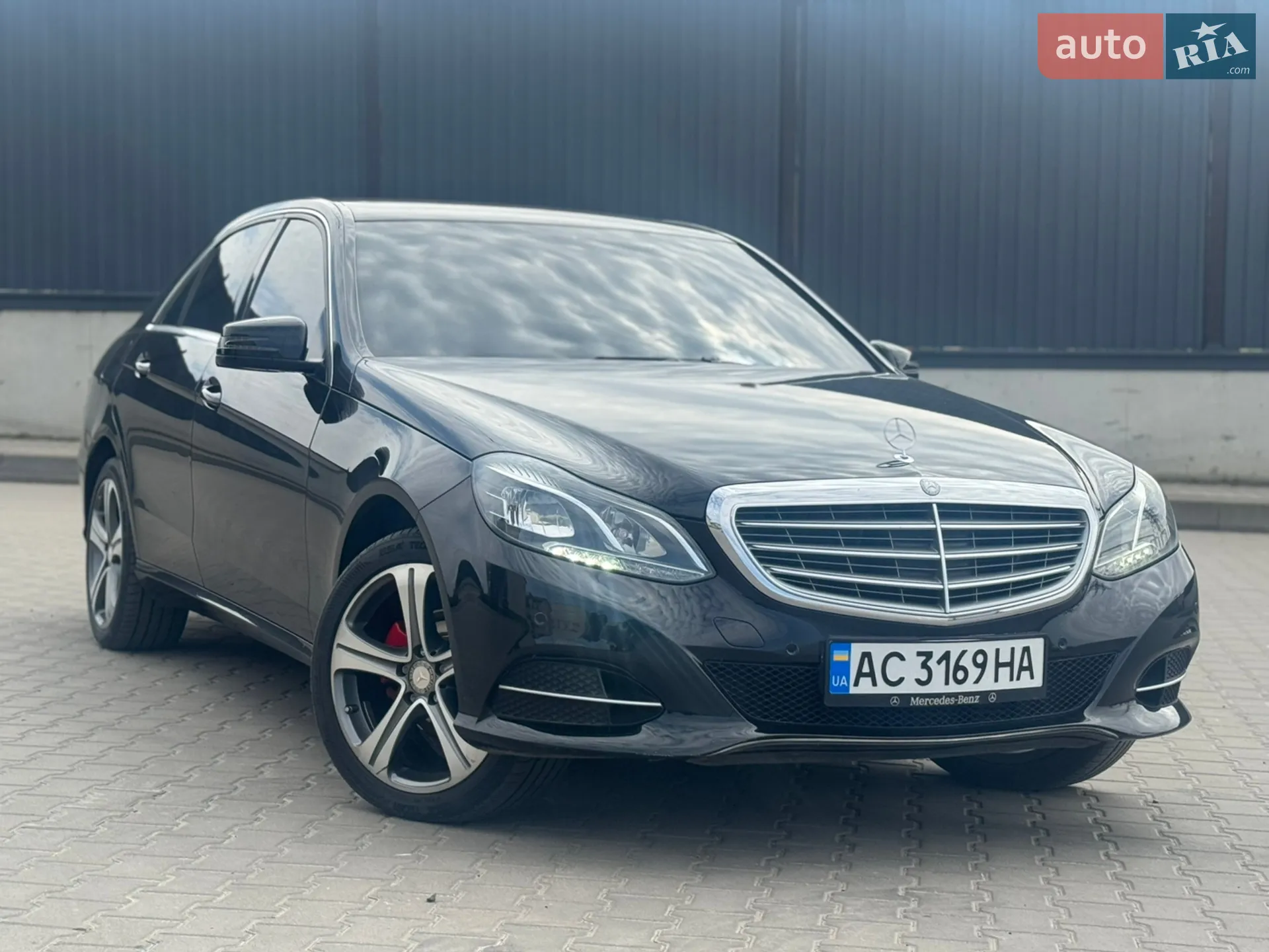 2013 Mercedes-Benz E-klasse - фото 1