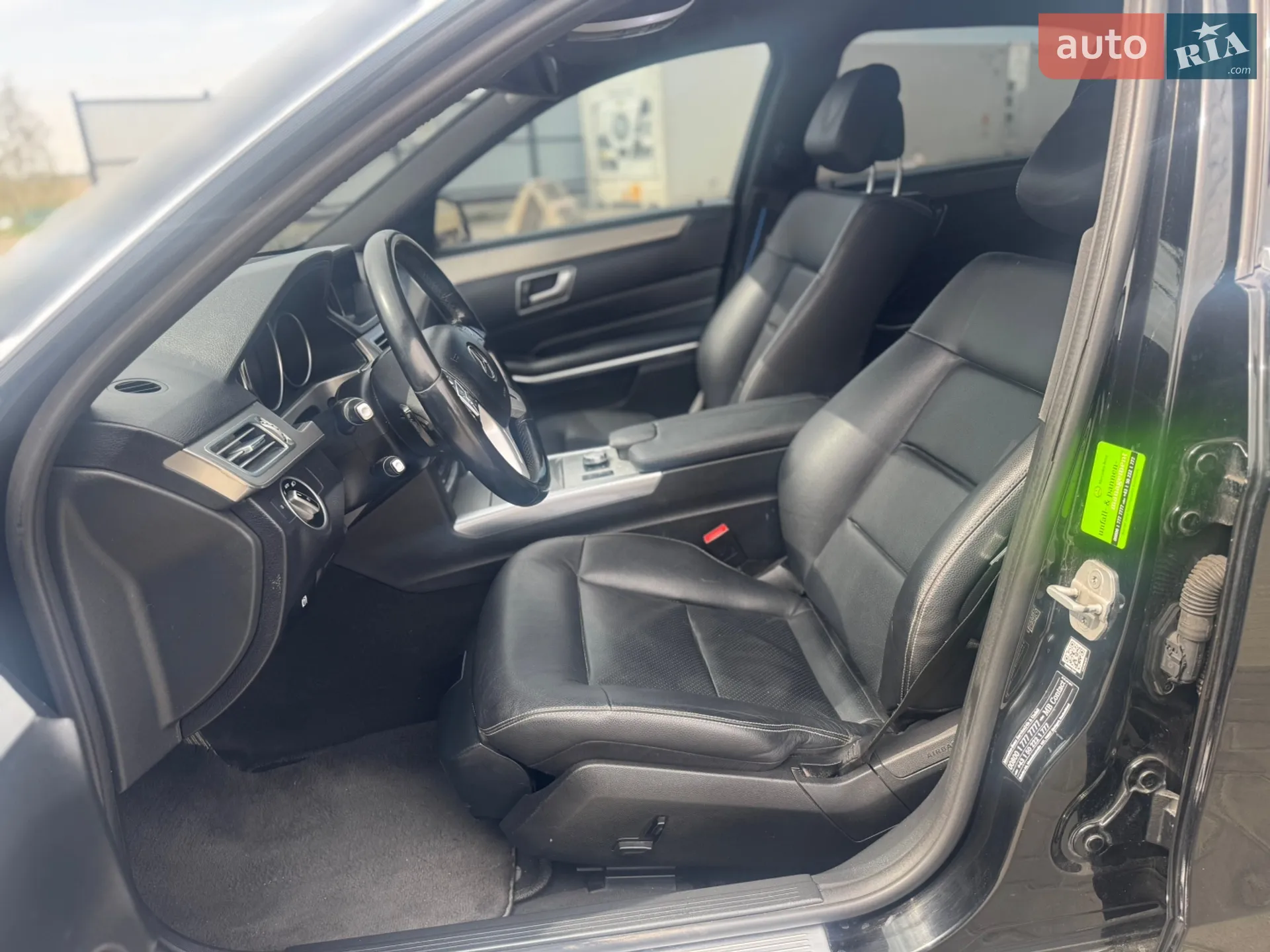 2013 Mercedes-Benz E-klasse - мініатюра 32