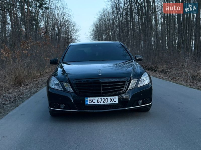 Седан Mercedes-Benz E-Class 2010 в Калуше