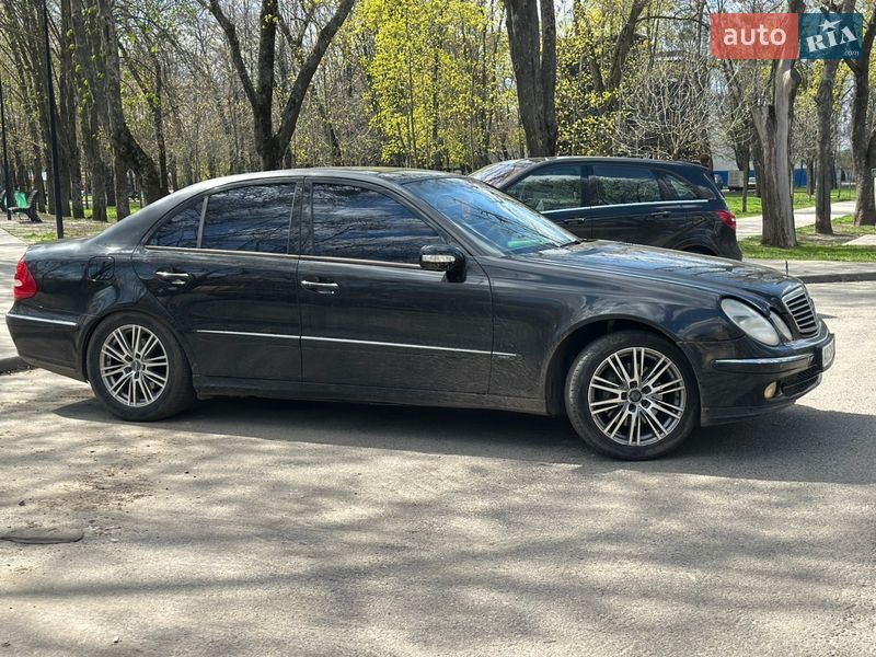 Mercedes-Benz E-Class 2003