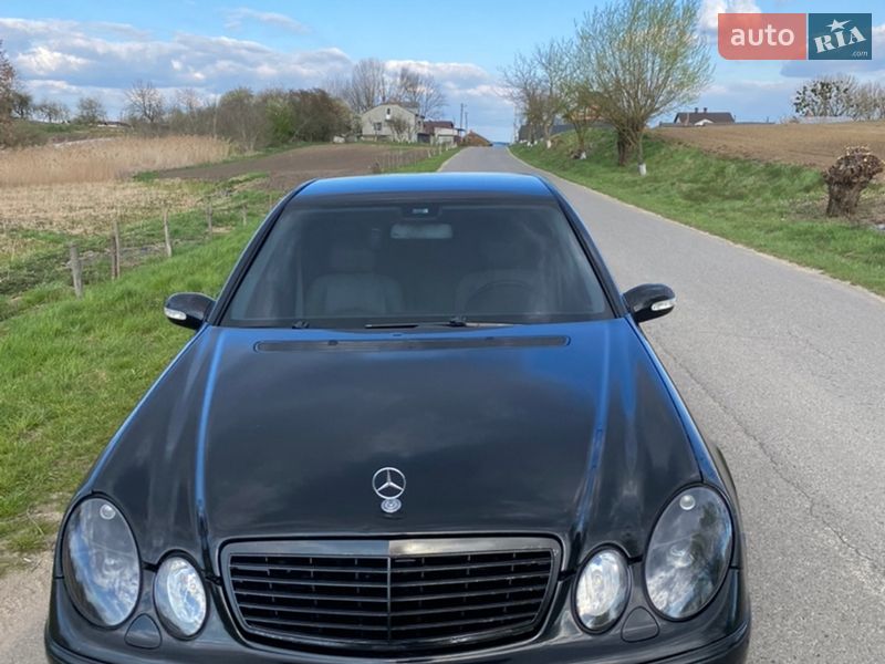 Mercedes-Benz E-Class 2004