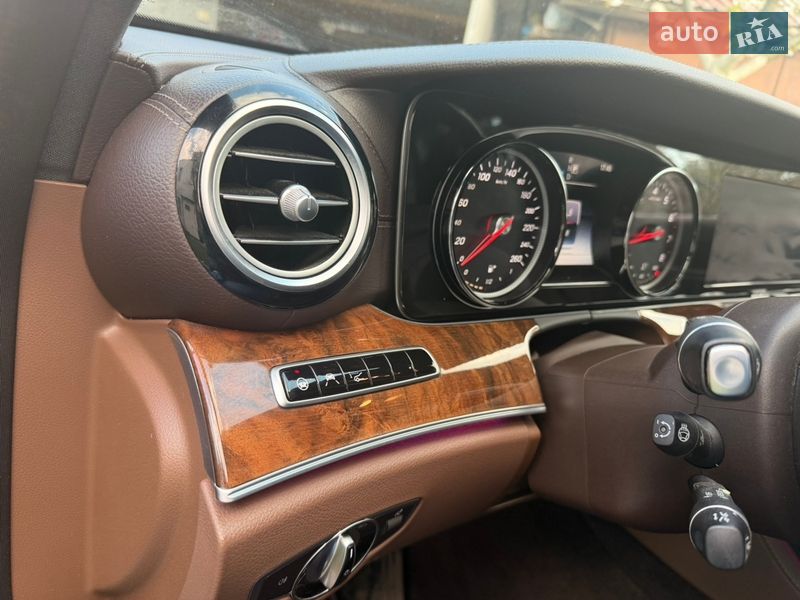 Универсал Mercedes-Benz E-Class 2016 в Львове