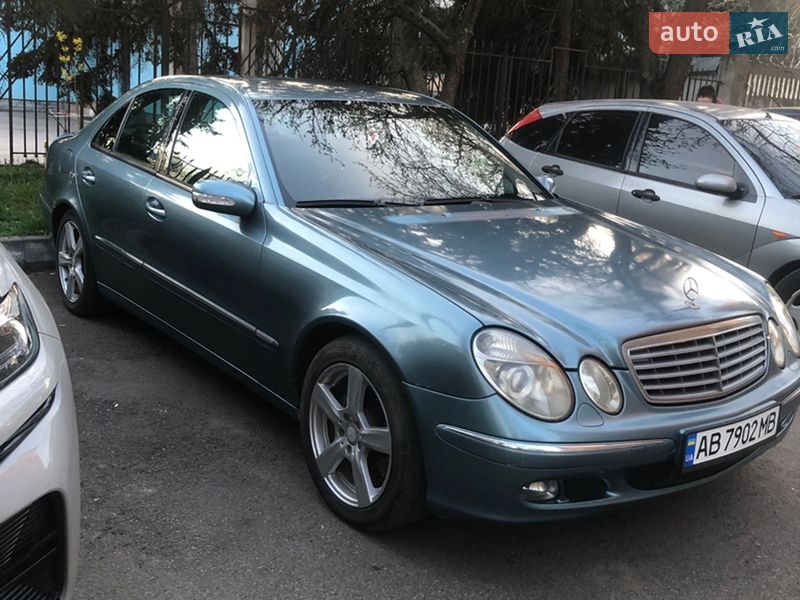 Седан Mercedes-Benz E-Class 2002 в Вінниці